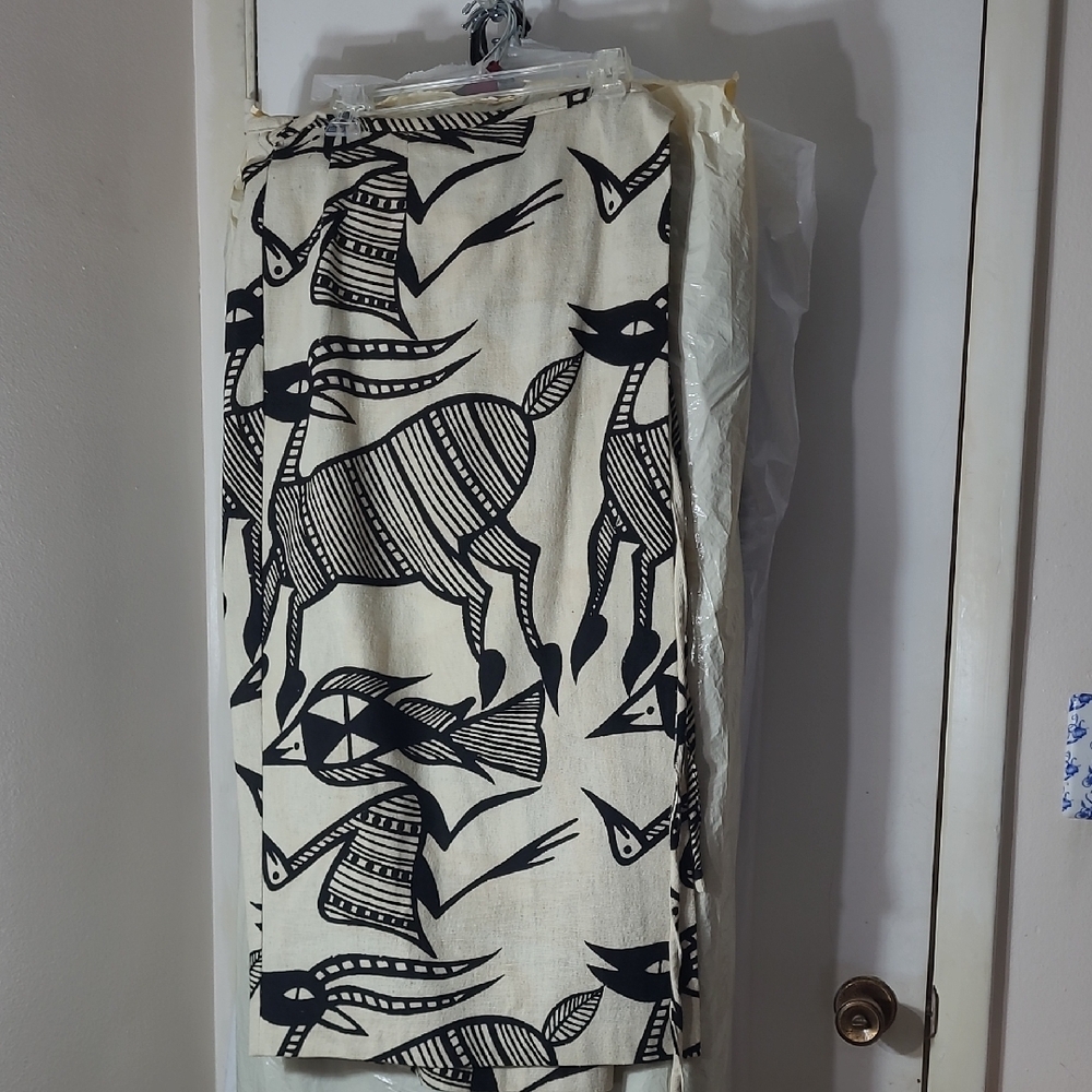 Artistic Black and White Animal Print Maxi Skirt